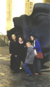 Paula, Emily, Katie, and Arwen In front of the British Museum.jpg (15935 bytes)