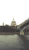 St. Paul's and Millenium bridge.jpg (13838 bytes)