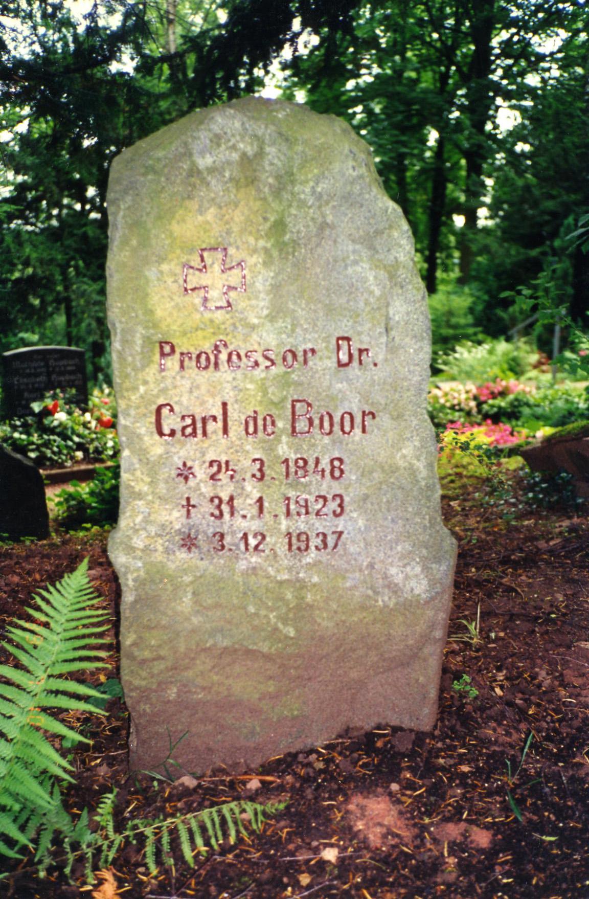 picture of C. de Boor's gravestone