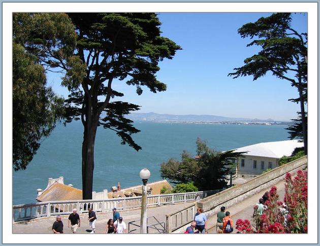 sf-alcatraz-path.jpg