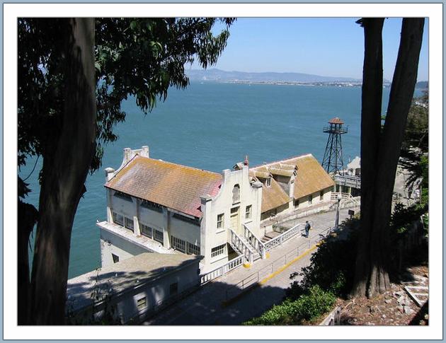 sf-alcatraz-ruin-2.jpg
