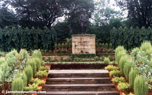 Statue of J N Tata at Jubilee Park, Jamshedpur