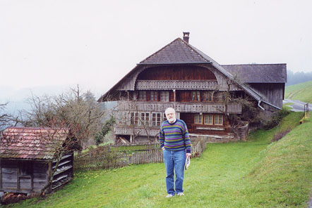 Bob in front of Wenger house