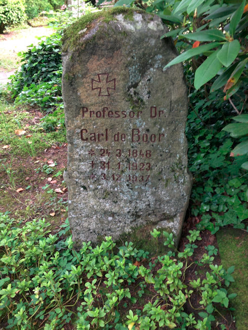 picture of C. de Boor's gravestone