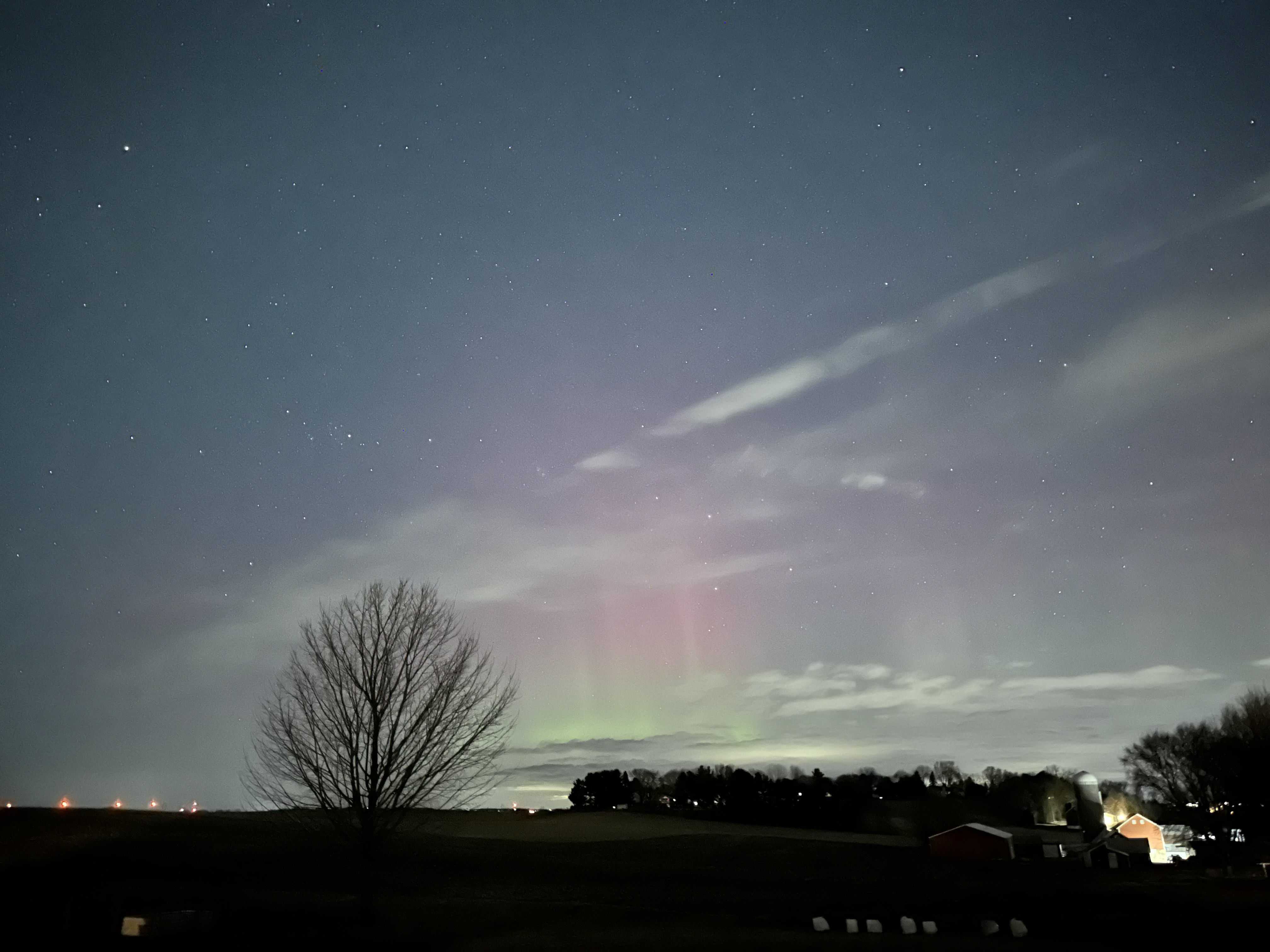 A brief substorm. Middleton WI, March 13, 2026.  Photo by Jerry Zhu