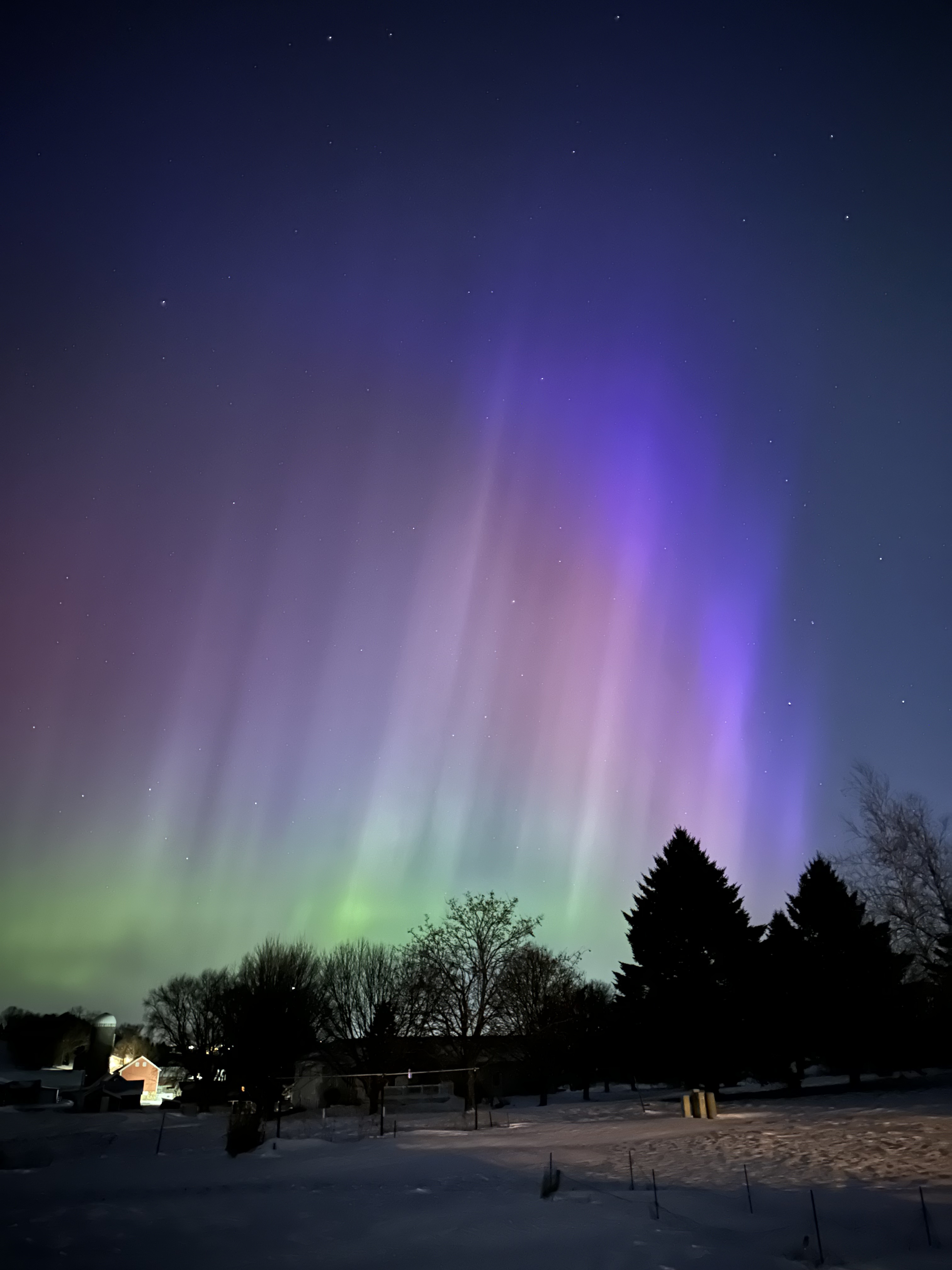 Purple sun lit aurora before dawn. Middleton WI, January 20, 2026.  Photo by Jerry Zhu