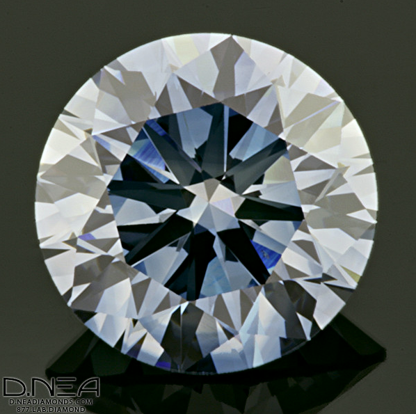 The diamond in Jana's ring.  Photo courtesy of D.NEA.